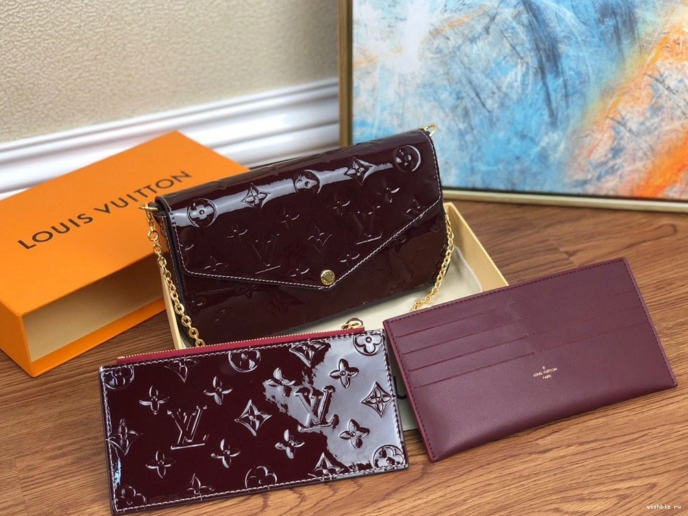 WIS POCHETTE FÉLICIE VUITTON LOUIS 0226